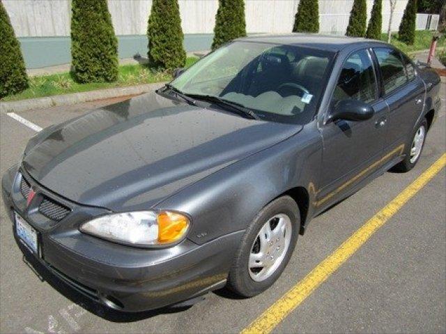 Pontiac Grand Am SE Sedan