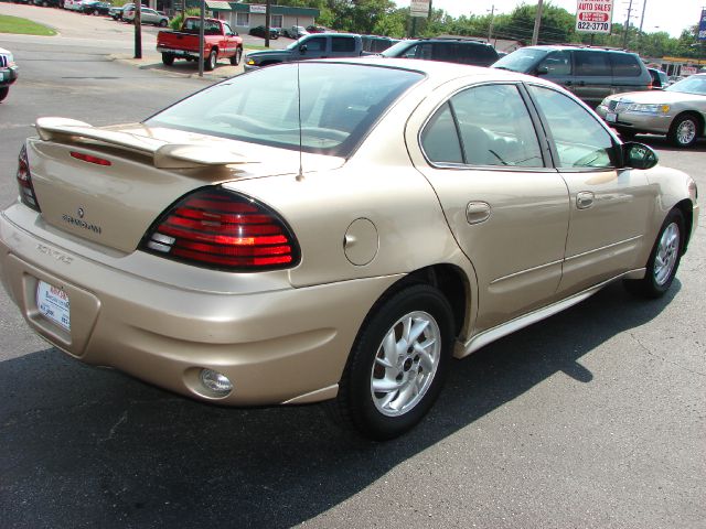 Pontiac Grand Am 2005 photo 1