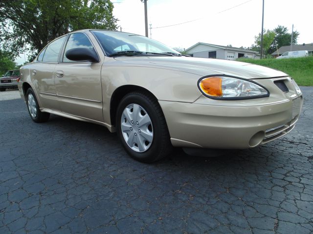 Pontiac Grand Am SE Sedan