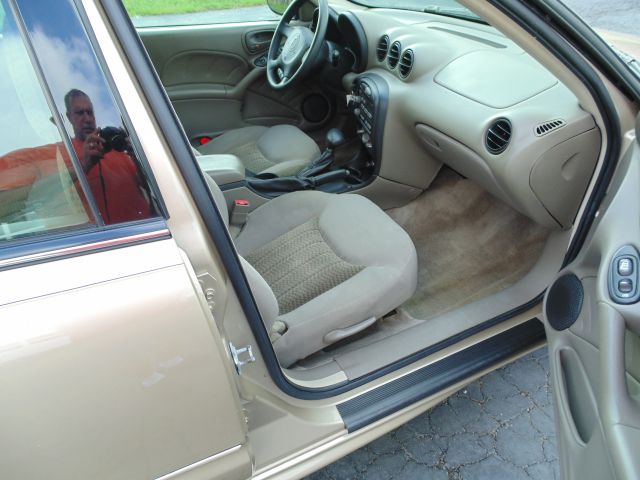 Pontiac Grand Am 2005 photo 2