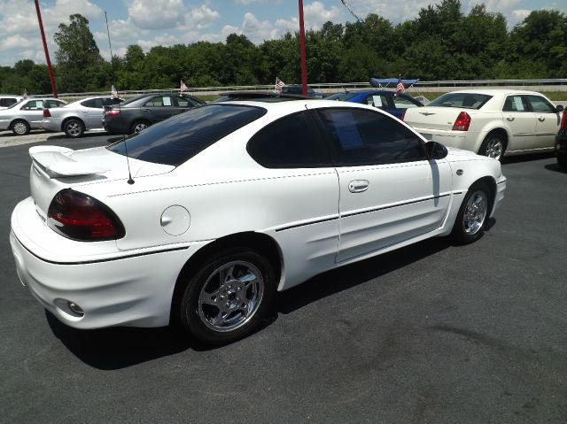 Pontiac Grand Am 2005 photo 1