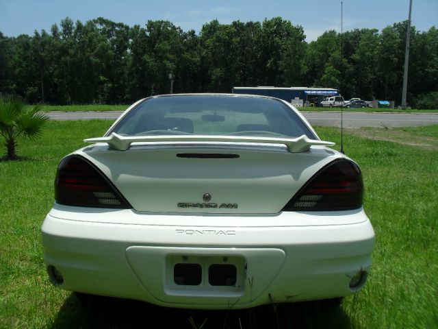 Pontiac Grand Am 2005 photo 11