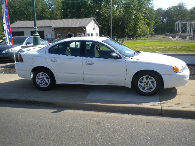 Pontiac Grand Am 2005 photo 2