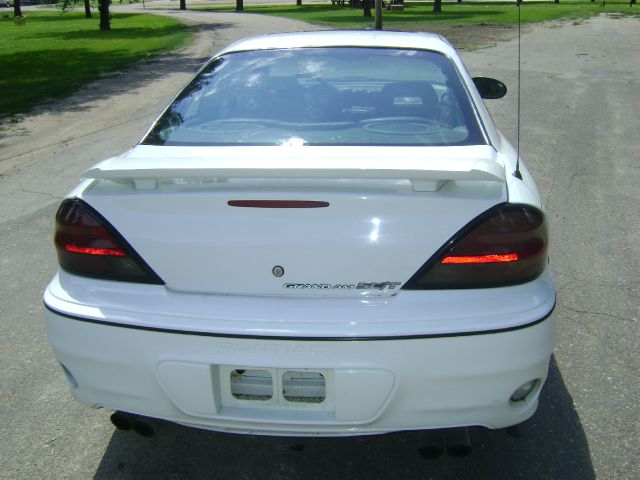 Pontiac Grand Am 2005 photo 2