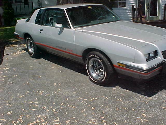 Pontiac Grand Prix 1986 photo 4