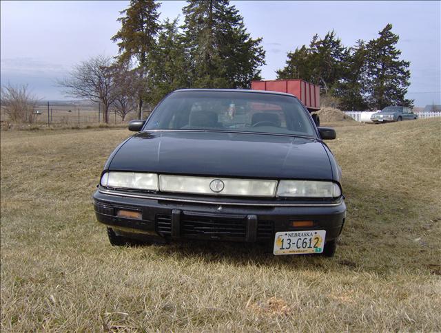 Pontiac Grand Prix 1995 photo 2