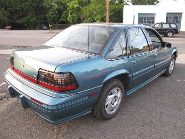 Pontiac Grand Prix 1996 photo 1