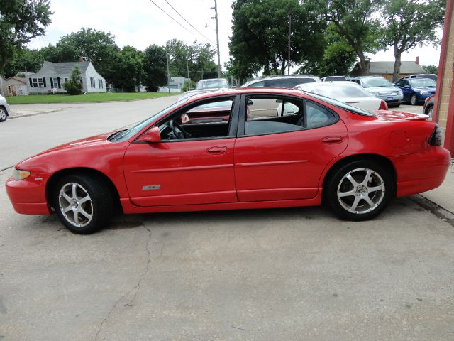 Pontiac Grand Prix 1997 photo 2