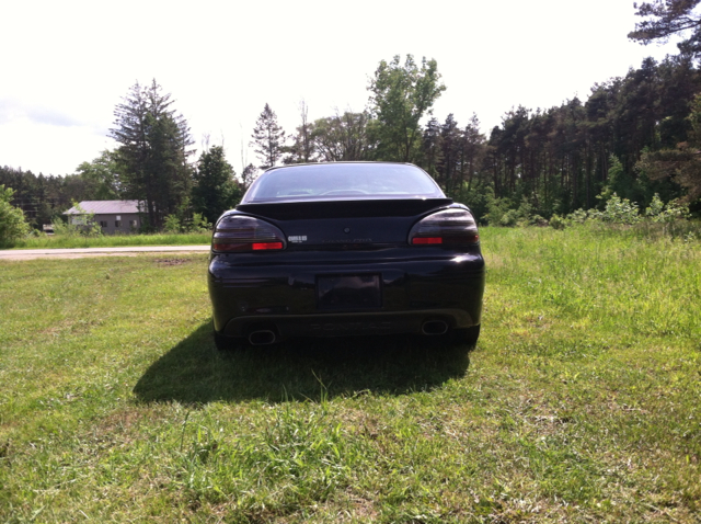 Pontiac Grand Prix 1997 photo 3