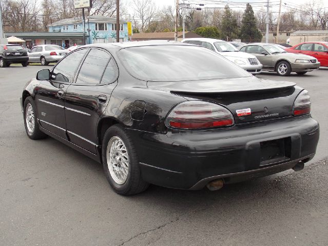 Pontiac Grand Prix 1997 photo 2