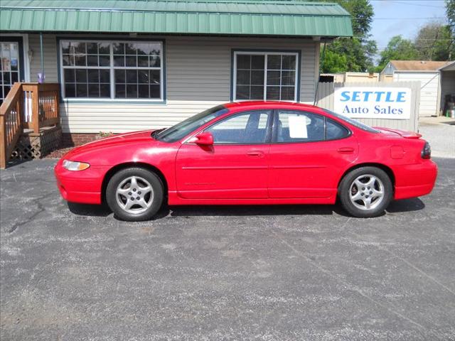 Pontiac Grand Prix Passion Sedan