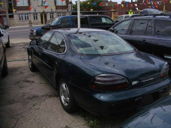 Pontiac Grand Prix Sport -5 Speed-stick-4x4 Sedan