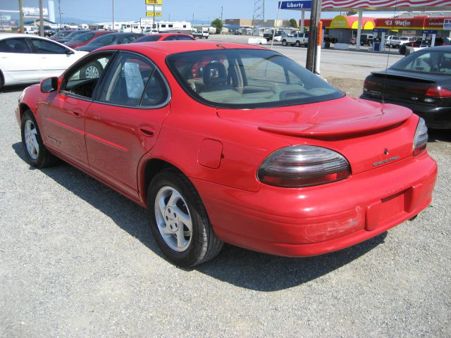 Pontiac Grand Prix 1997 photo 2