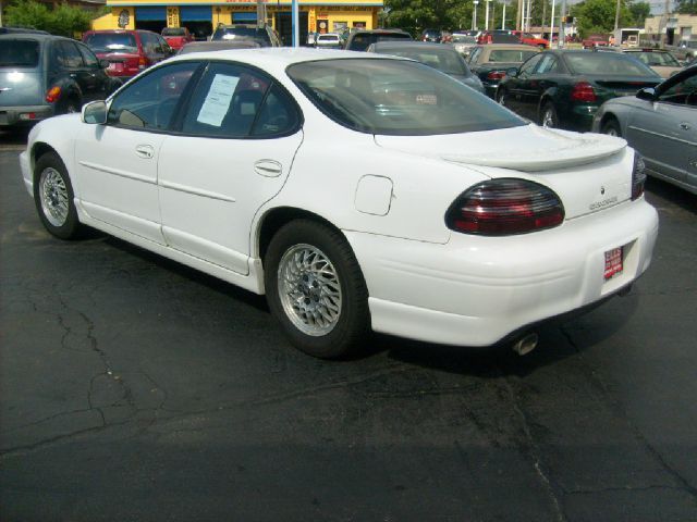 Pontiac Grand Prix 1997 photo 4