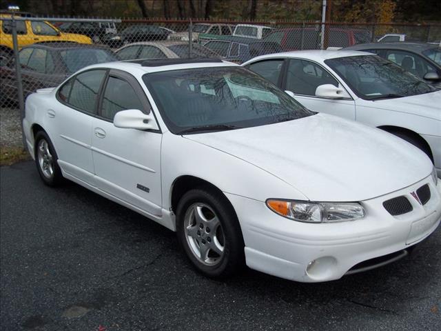 Pontiac Grand Prix 1997 photo 1