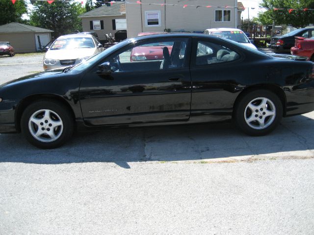 Pontiac Grand Prix 1998 photo 2