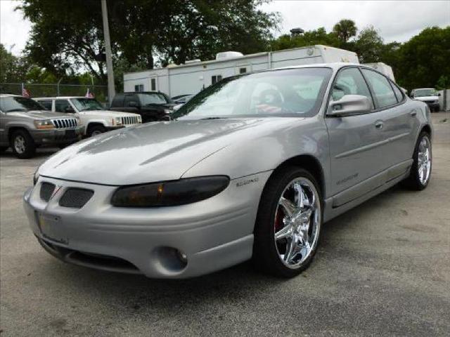 Pontiac Grand Prix 1998 photo 2