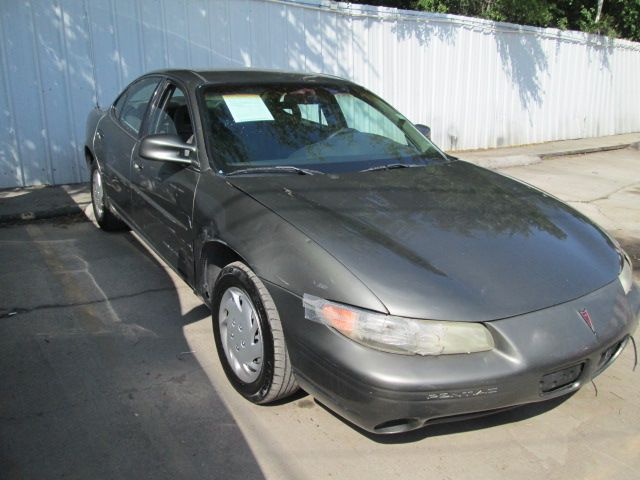 Pontiac Grand Prix 1998 photo 1