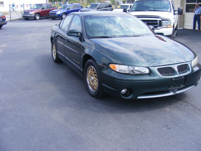 Pontiac Grand Prix 1998 photo 1