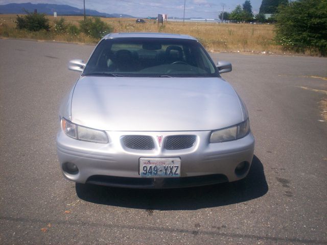 Pontiac Grand Prix 1999 photo 2