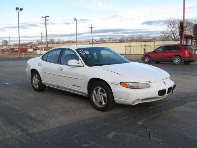 Pontiac Grand Prix 1999 photo 3