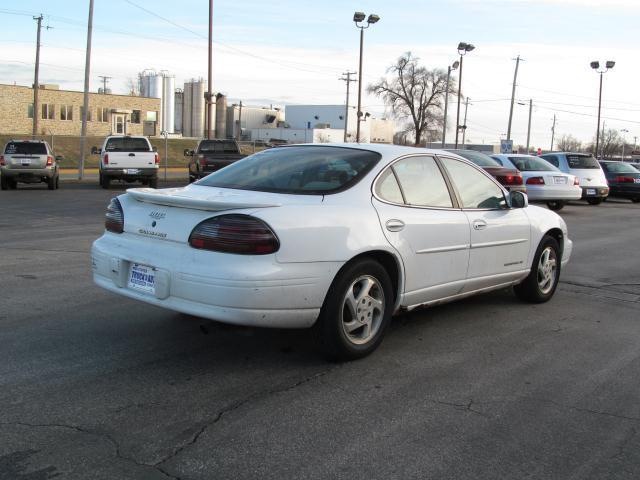 Pontiac Grand Prix 1999 photo 4