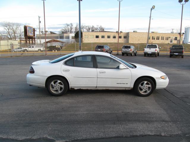 Pontiac Grand Prix 1999 photo 5