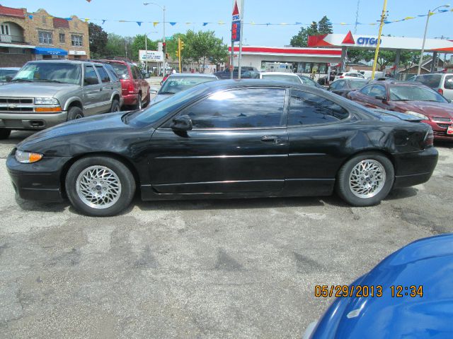 Pontiac Grand Prix 335xi Coupe AWD Coupe