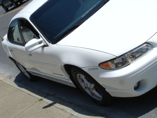 Pontiac Grand Prix 1999 photo 12