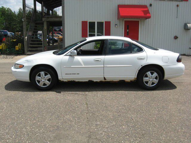 Pontiac Grand Prix Sport -5 Speed-stick-4x4 Sedan