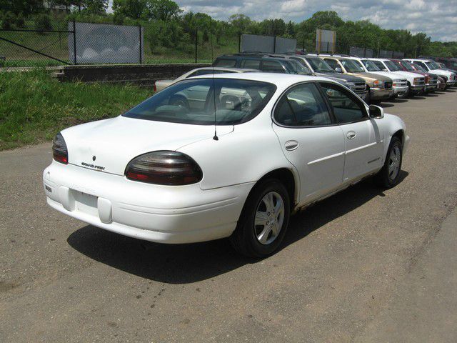 Pontiac Grand Prix 1999 photo 11