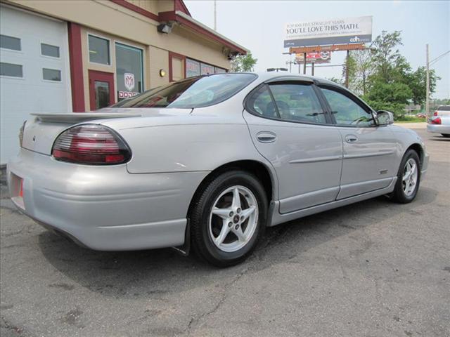 Pontiac Grand Prix 1999 photo 2