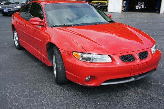 Pontiac Grand Prix 1999 photo 10