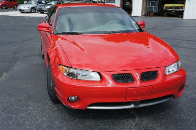 Pontiac Grand Prix 1999 photo 4