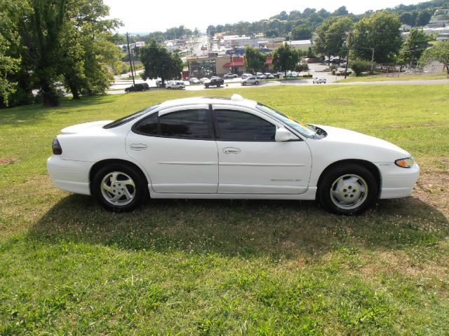 Pontiac Grand Prix 1999 photo 1