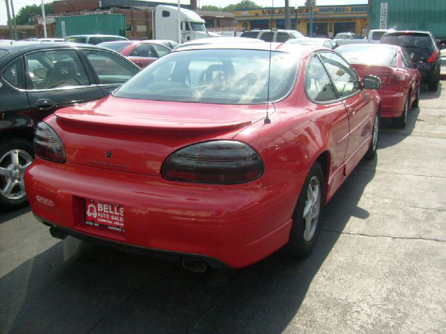 Pontiac Grand Prix 1999 photo 12