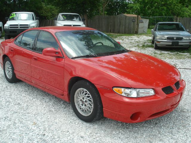 Pontiac Grand Prix 1999 photo 11