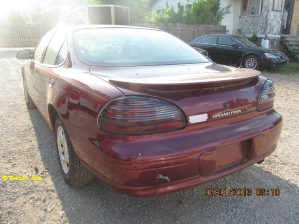 Pontiac Grand Prix 2000 photo 1