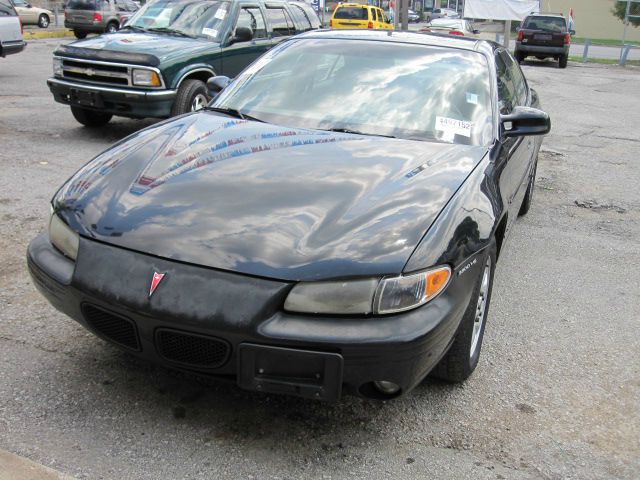 Pontiac Grand Prix 2000 photo 4