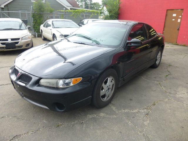 Pontiac Grand Prix 2000 photo 3