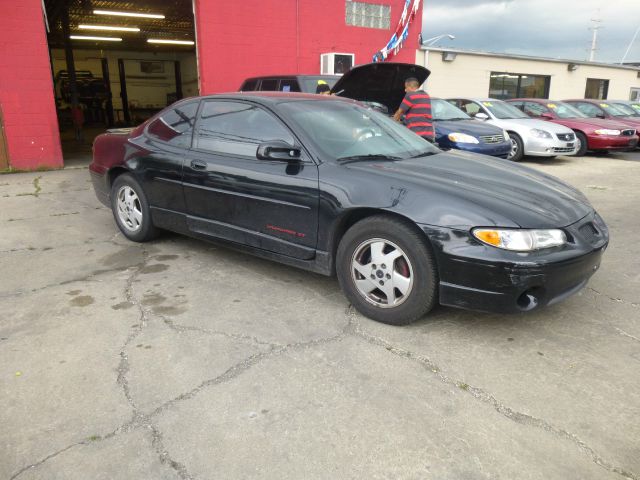 Pontiac Grand Prix 2000 photo 4