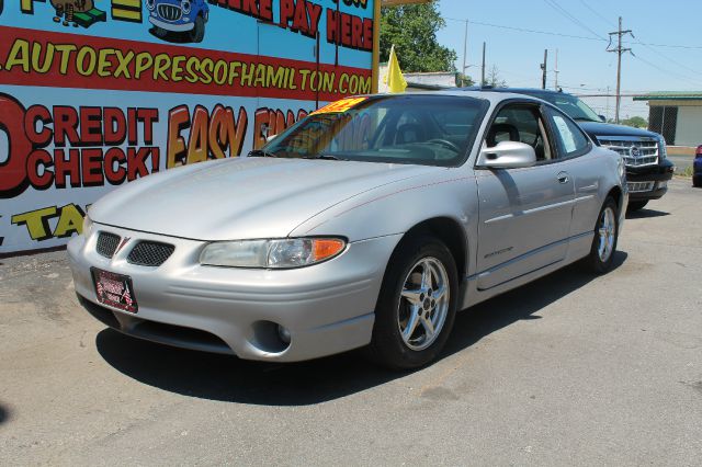 Pontiac Grand Prix 2000 photo 1