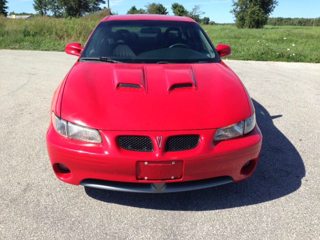 Pontiac Grand Prix 2000 photo 3