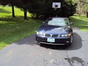 Pontiac Grand Prix 2000 photo 2