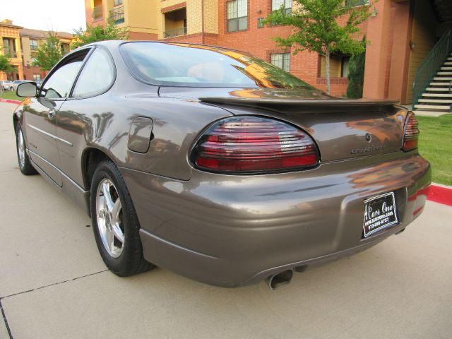 Pontiac Grand Prix 2000 photo 10