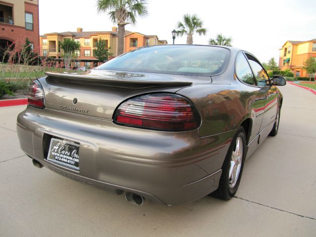 Pontiac Grand Prix 2000 photo 11