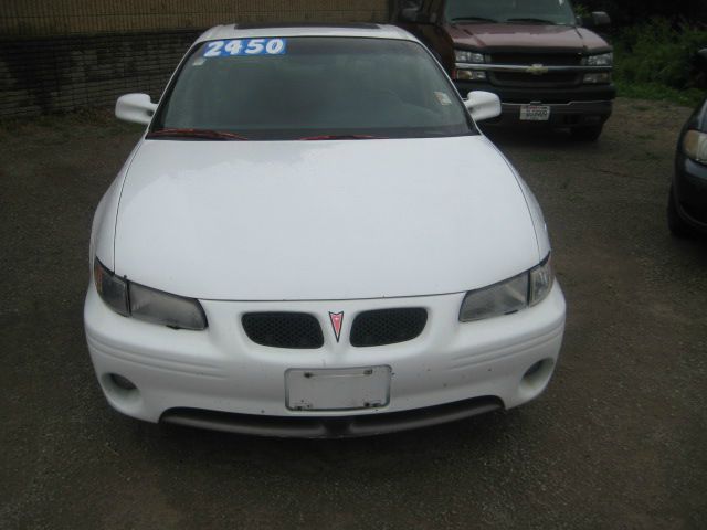 Pontiac Grand Prix 2000 photo 1