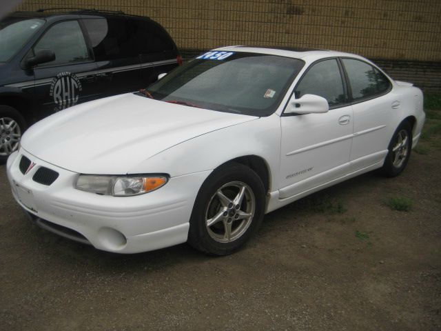 Pontiac Grand Prix 2000 photo 3