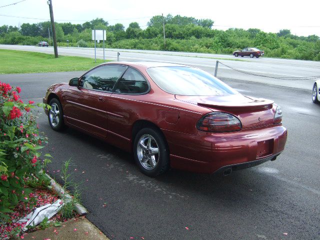 Pontiac Grand Prix 2000 photo 3