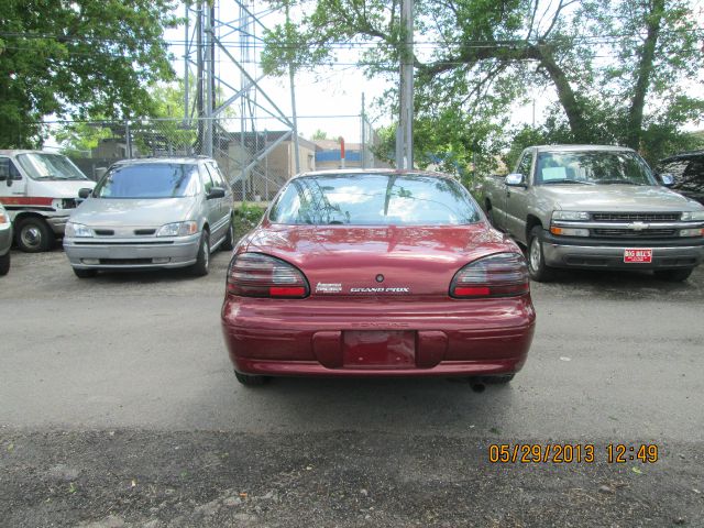 Pontiac Grand Prix Sport -5 Speed-stick-4x4 Sedan